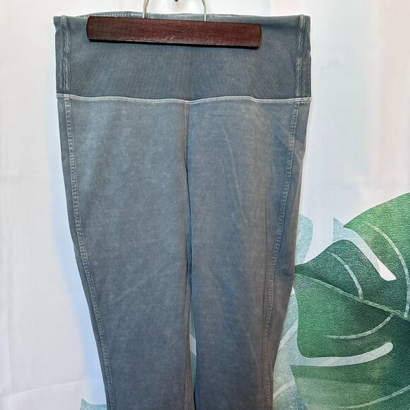 Lululemon Tights - Picture 1 of 3